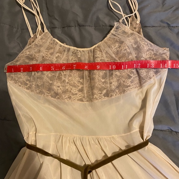 Vintage Vanity Fair Lingerie Dress - Picture 12 of 16